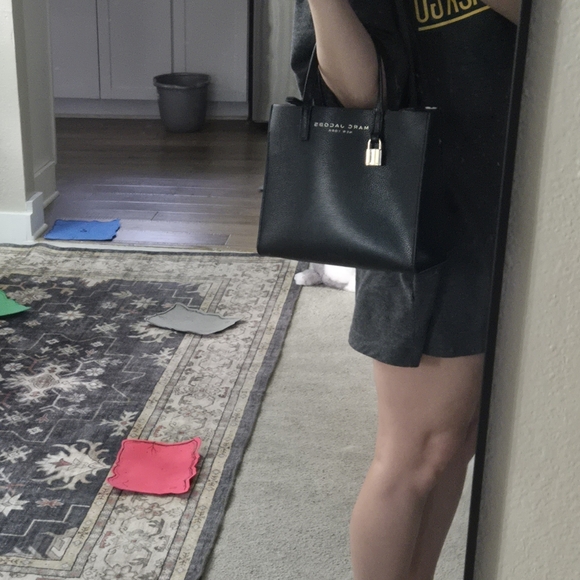 Marc Jacobs Mini Pebbled Leather Tote - Picture 3 of 11